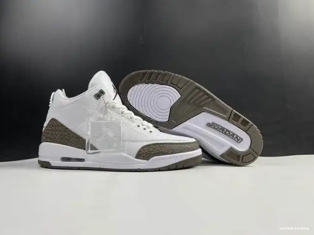 3 Jordan Retro Air (2018) 136064-122 Mocha 0603